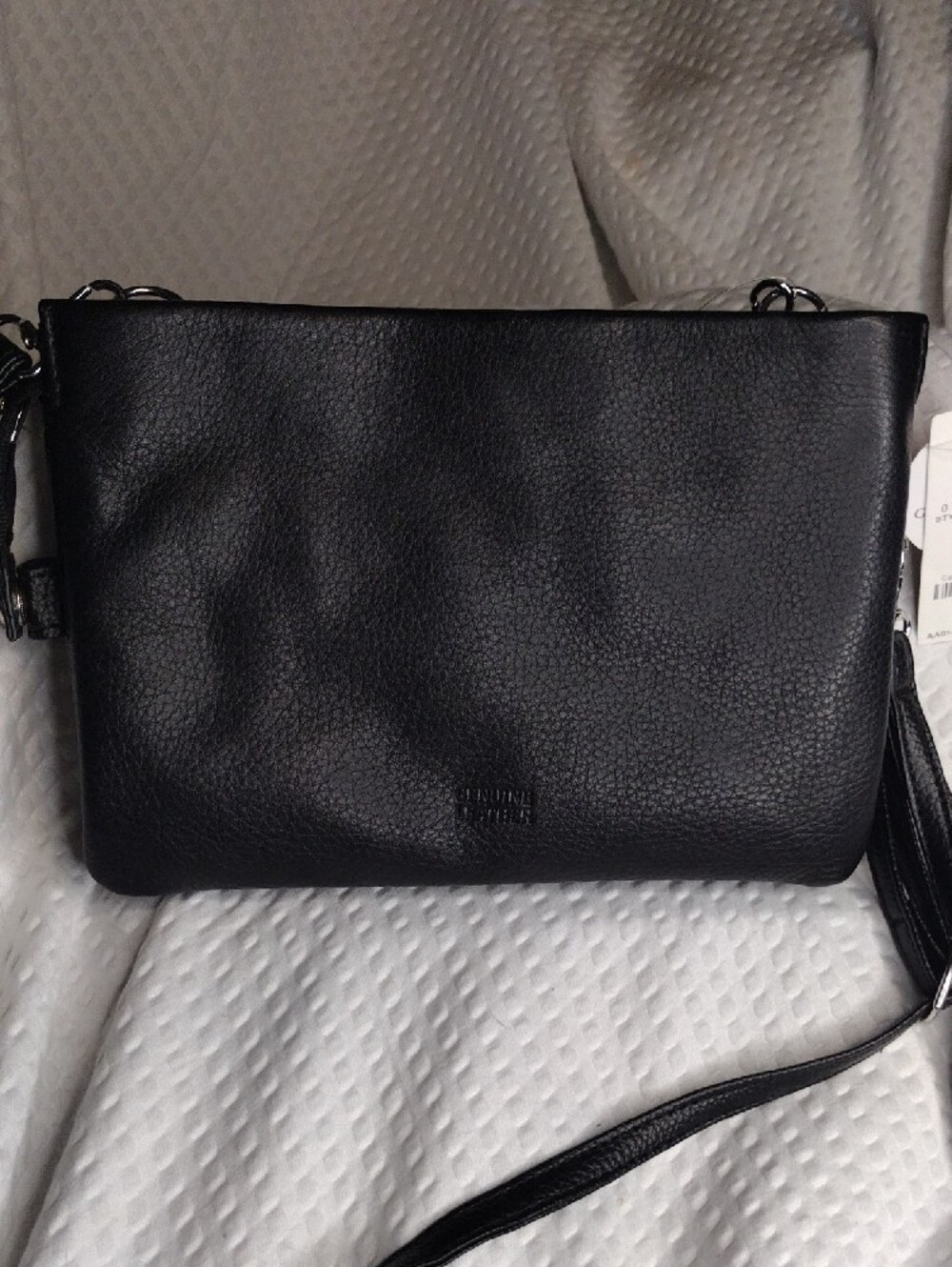 Giani Bernini Black Pebbled Leather Shoulder Bag with Wristlet Strap - Picture 4 of 13